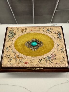 Vintage ‘Reuge’ Sainte Croix Embellished Music Box